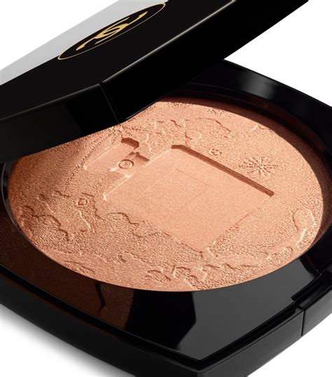 EXCLUSIVE CREATION Oversize Illuminating Face Powder